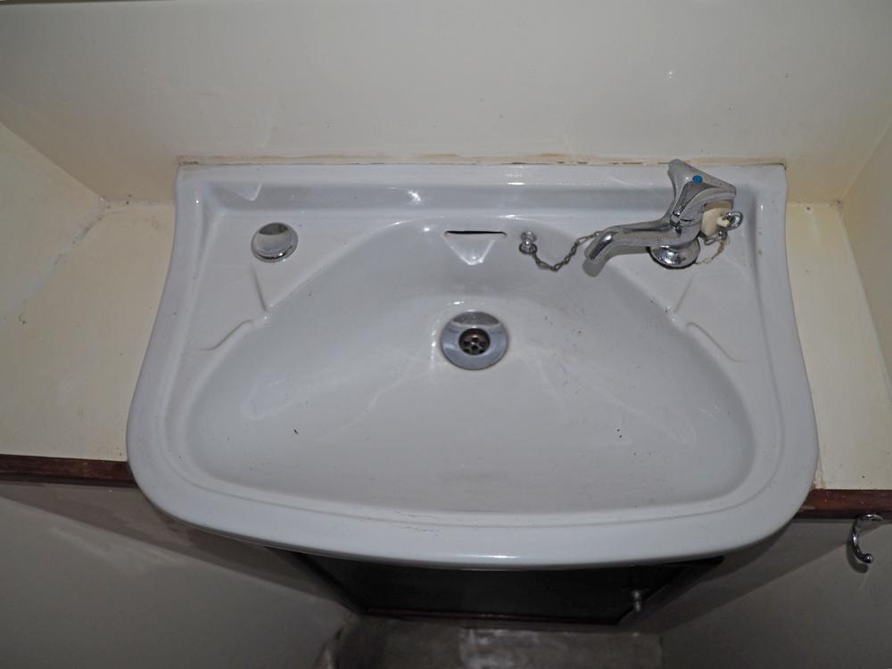 Cabin en avant, H&eacute;bergements